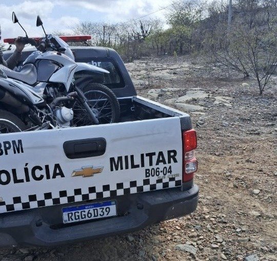 R Dio Patrulha Do Bpm Recupera Moto Tomada De Assalto Na Noite Do